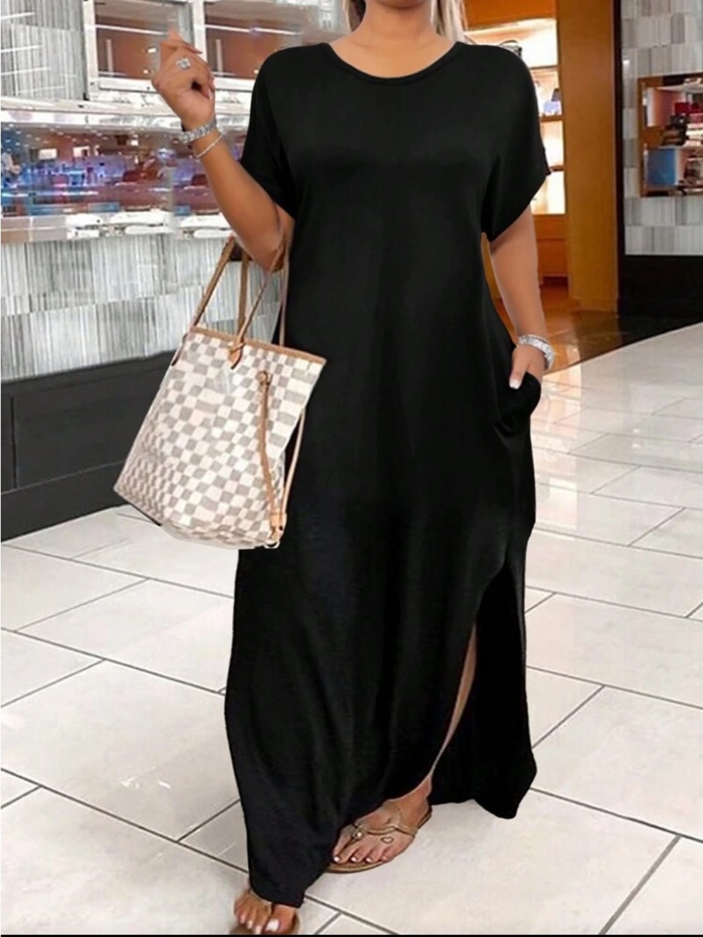 Classic Plus Size Black Short-Sleeve Side Slit Pockets Maxi Dress